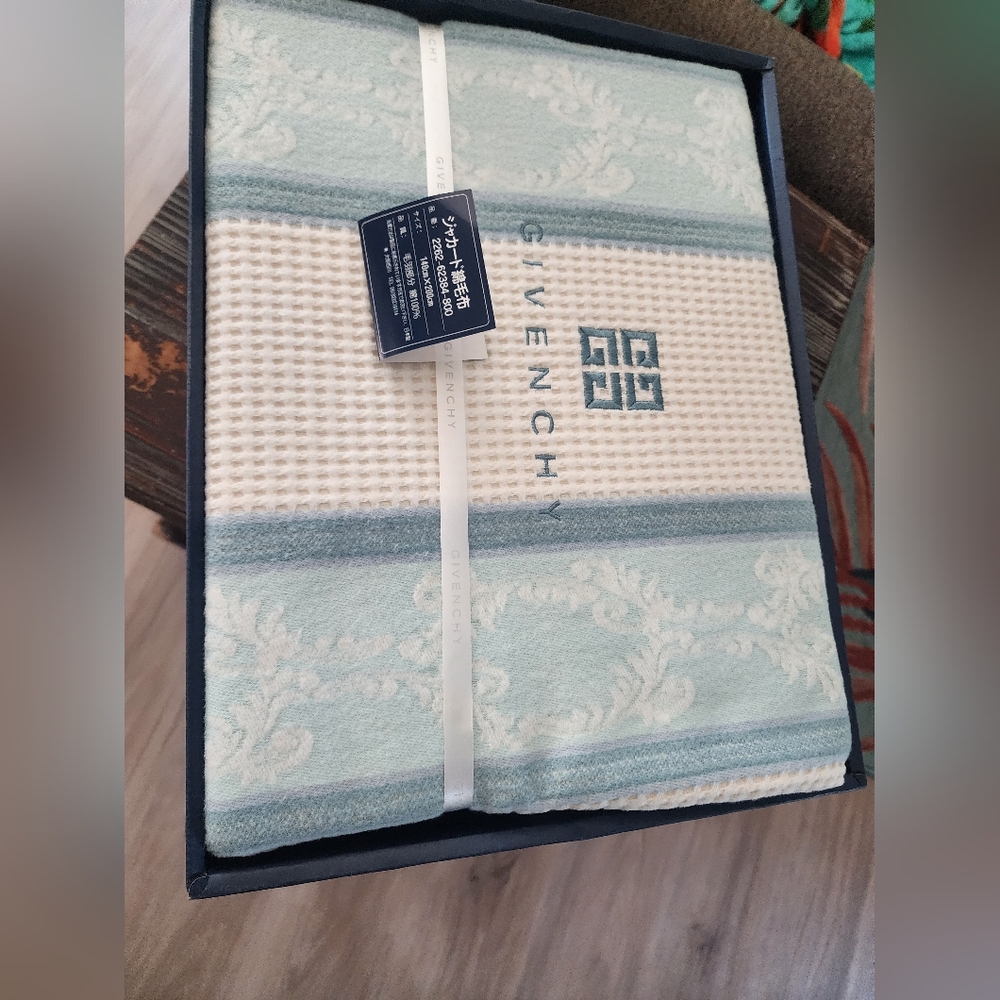 Givenchy Elegant Blue and Cream Blanket